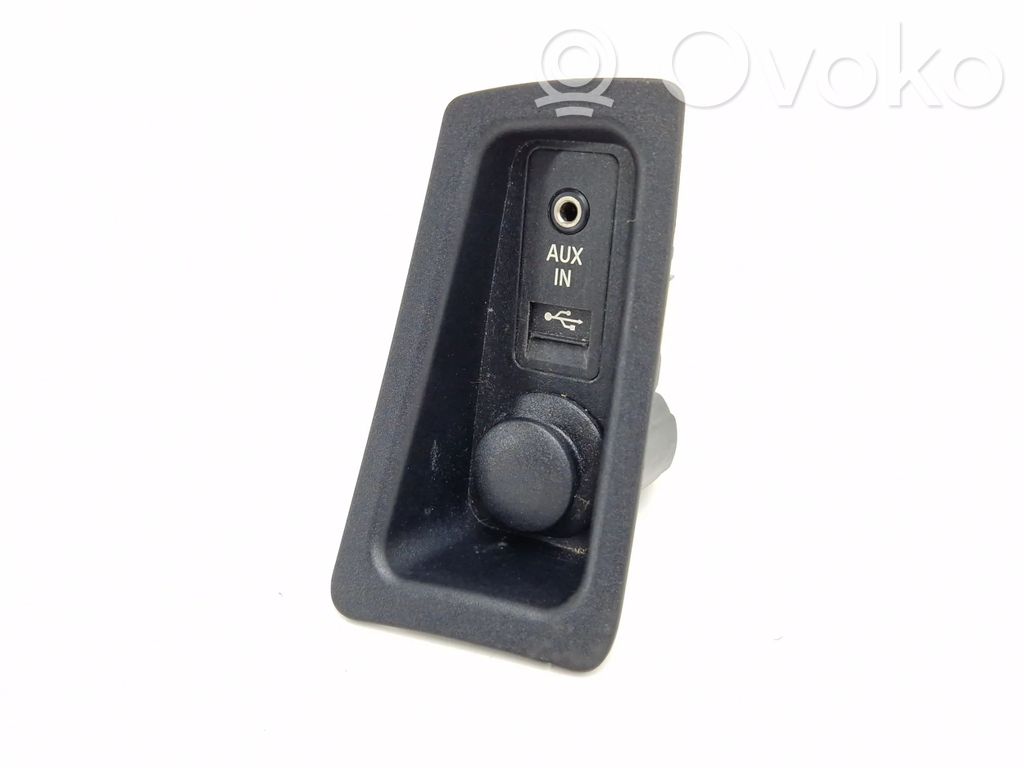 BMW 1 E81 E87 AUX in-socket connector 