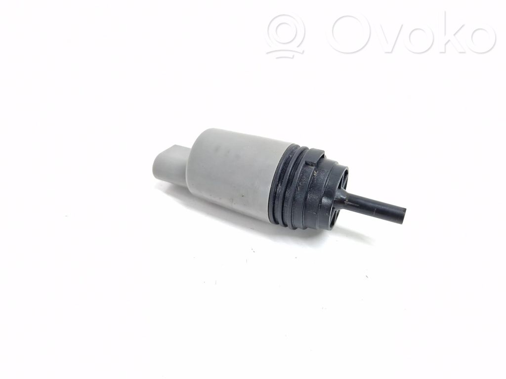BMW 1 E81 E87 Windscreen/windshield washer pump 