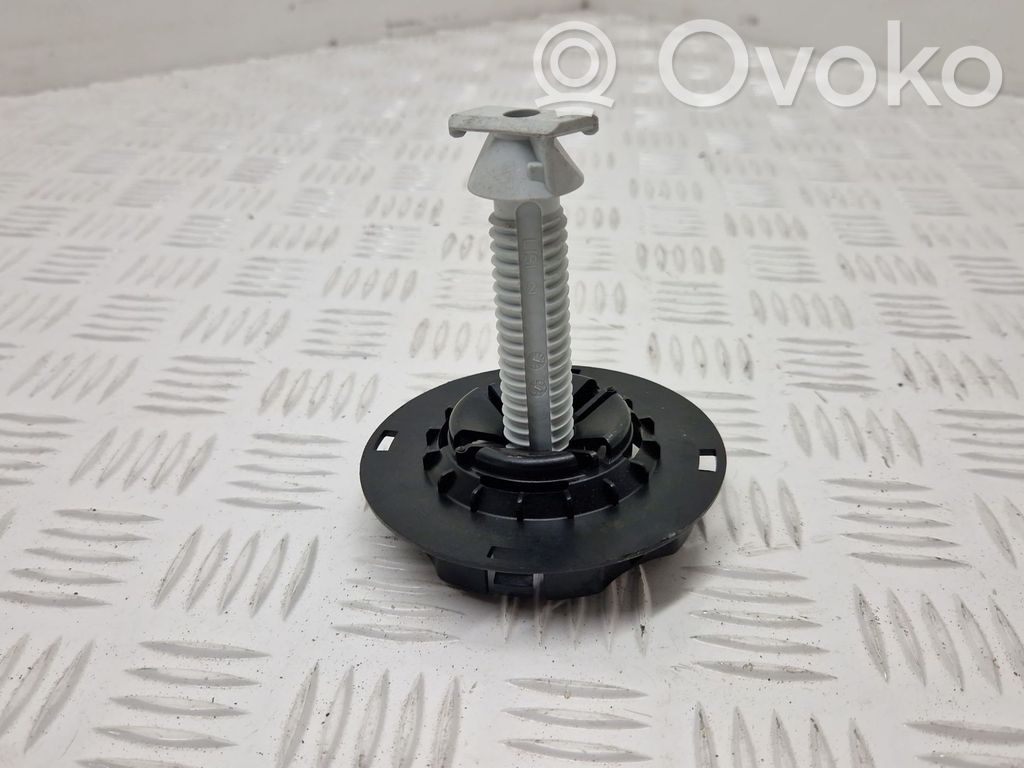 Tornillo de la rueda de repuesto