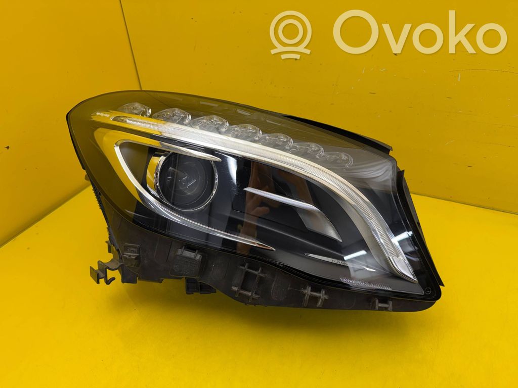 Lampa przednia   A1569061800