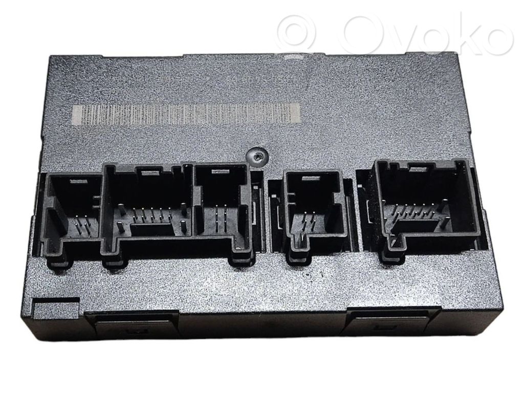 Volkswagen PASSAT B7 Comfort/convenience module 