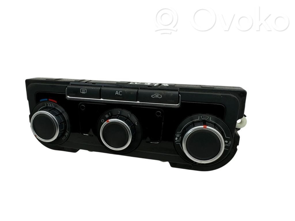 Volkswagen Tiguan Climate control unit 