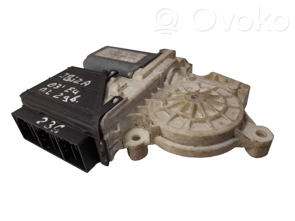 Elektryczny podnośnik szyby drzwi tylnych   6Q2959802C
