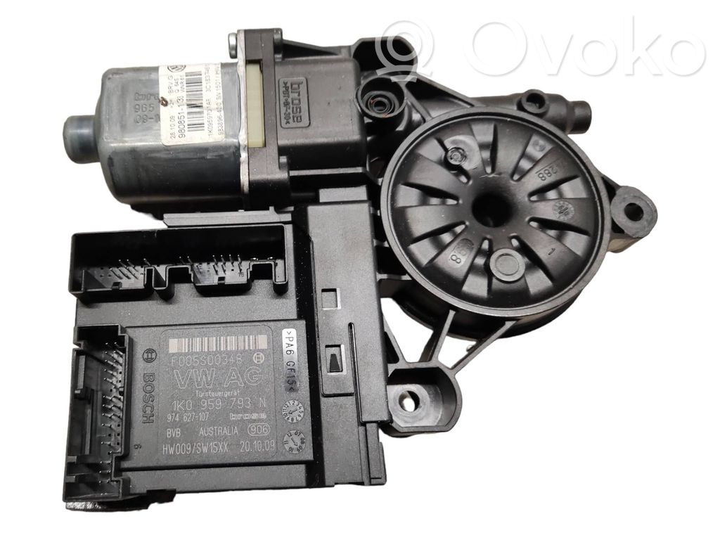 Volkswagen PASSAT B6 Silnik regulatora szyby drzwi przednich 