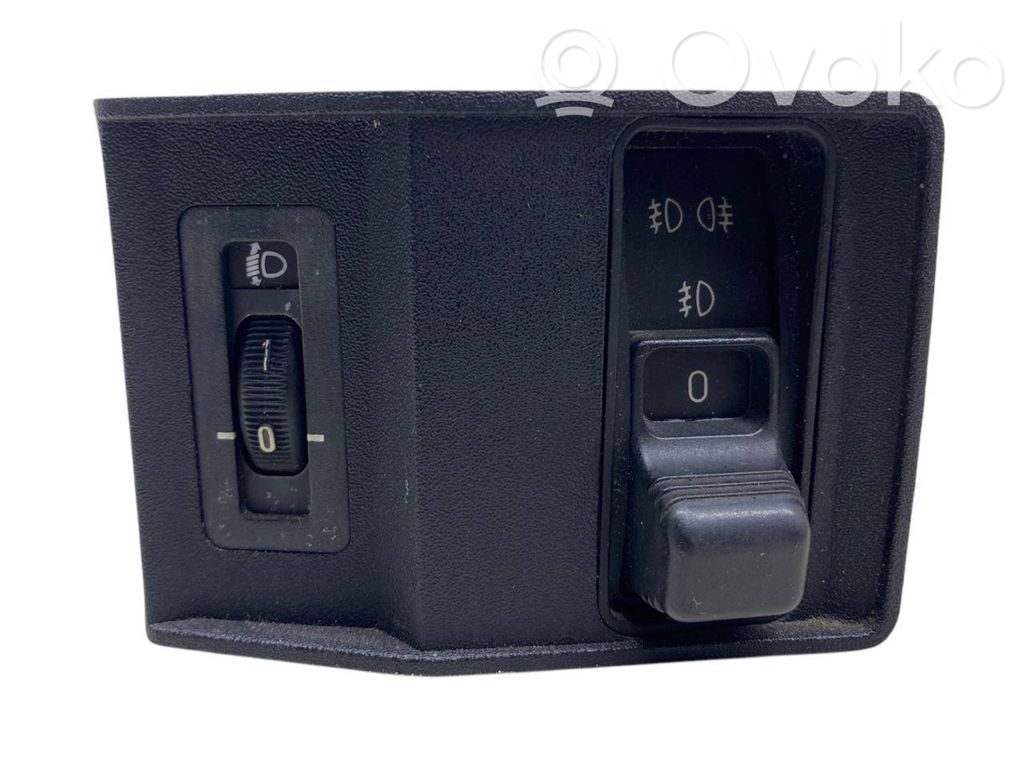 BMW 5 E34 Schalter Nebelscheinwerfer 