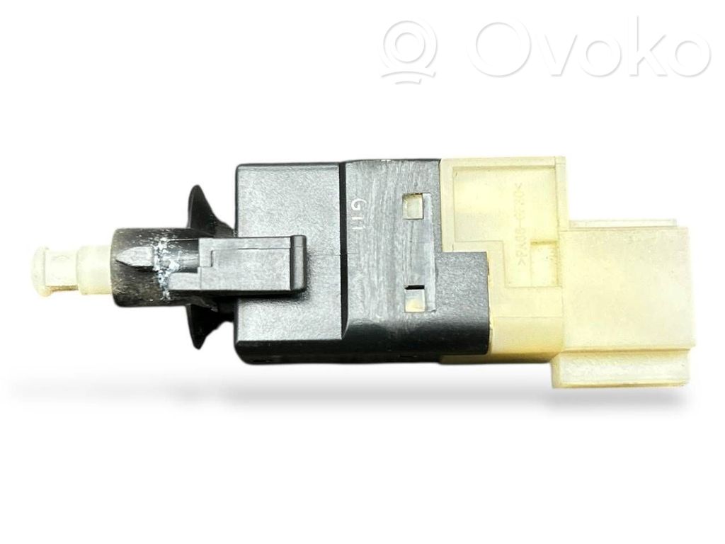 Mercedes-Benz CLS C219 Interruptor sensor del pedal de freno 