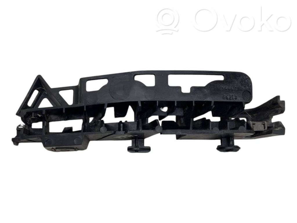 Peugeot 308 SW  Front bumper mounting bracket 