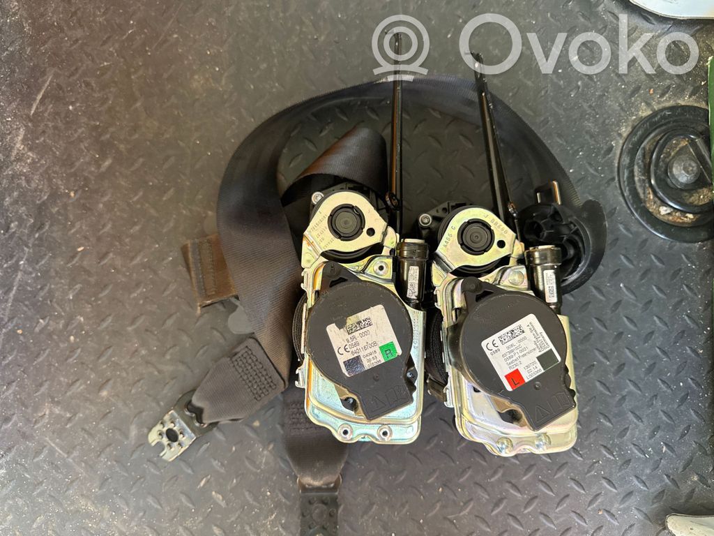 Volkswagen PASSAT B8 Cinturón delantero 