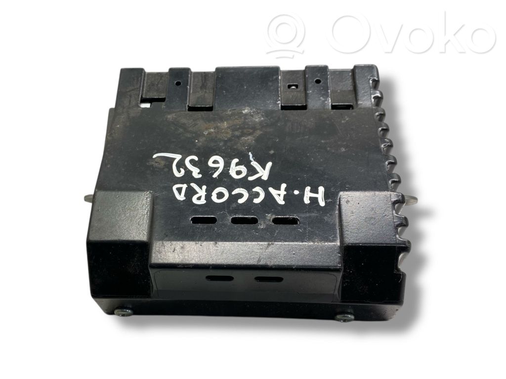 Honda Accord Amplificator sunet 