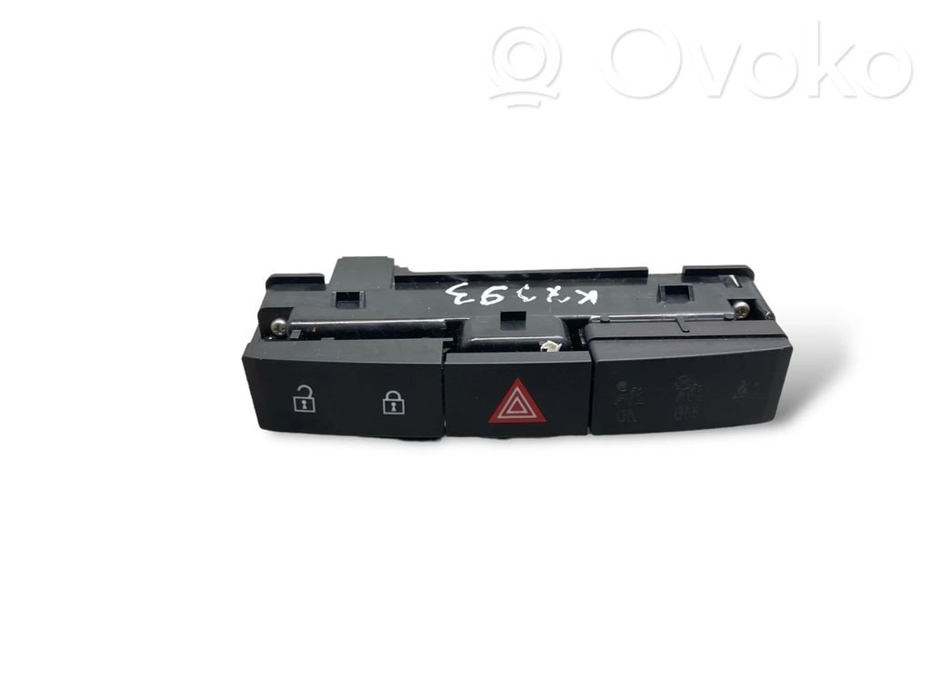 Opel Astra J Botón interruptor de luz de peligro 