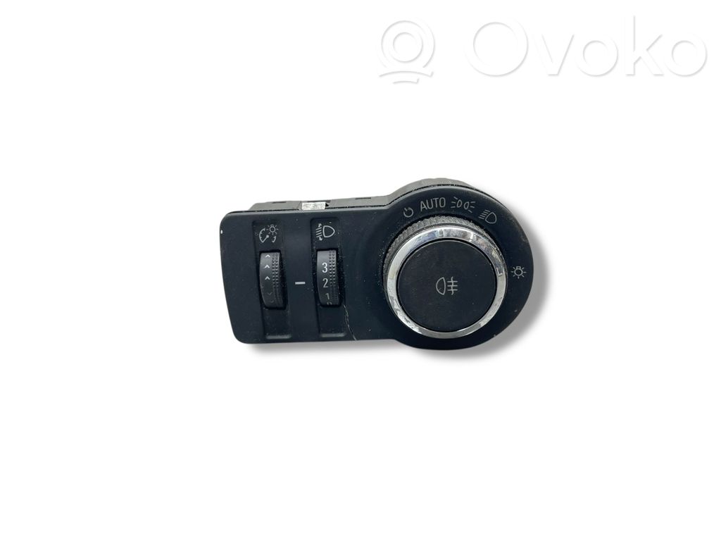 Opel Insignia A Comutator lumini 