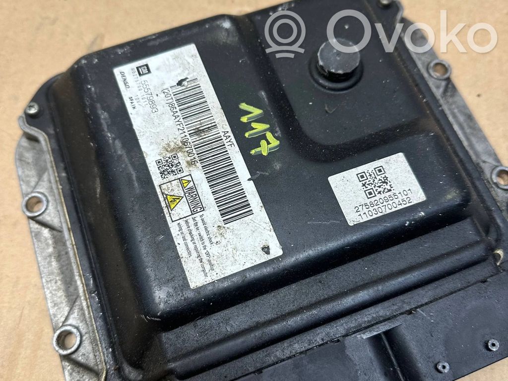 Opel Meriva B Variklio valdymo blokas 