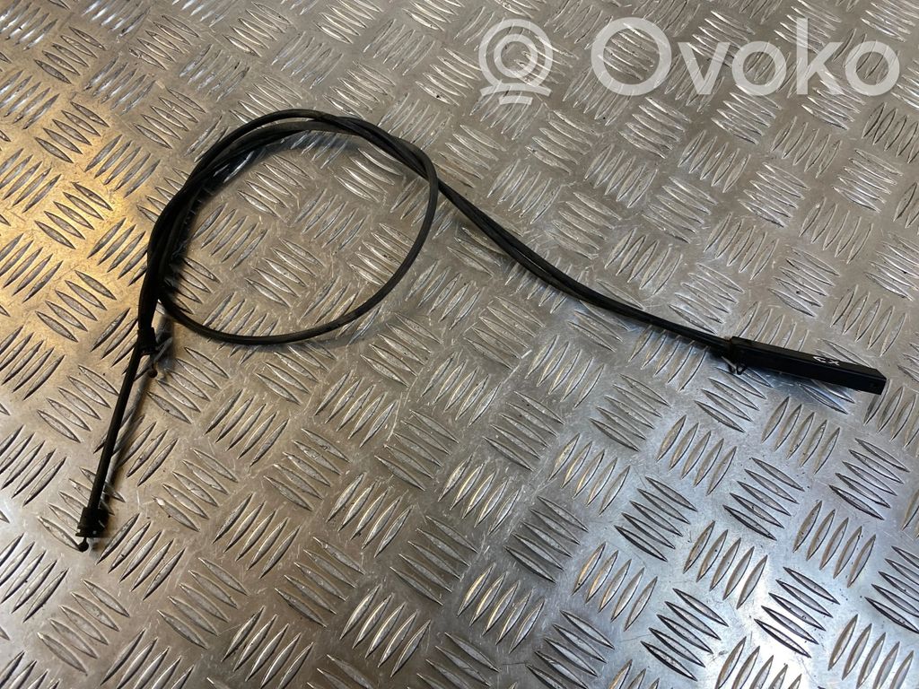 Système poignée, câble pour serrure de capot