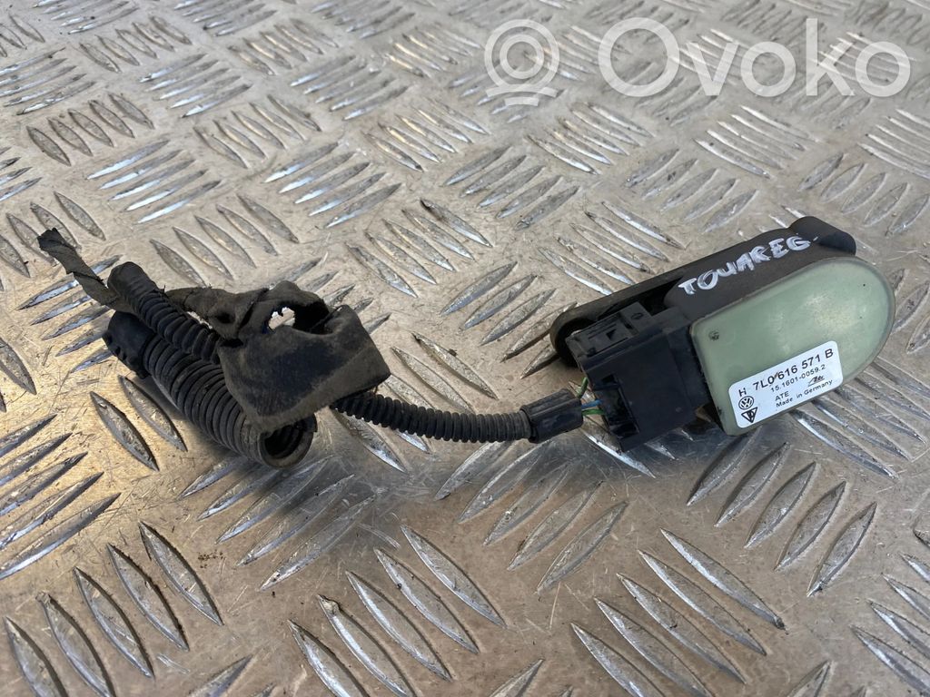 Volkswagen Touareg I Sensor de nivel del faro delantero/principal 
