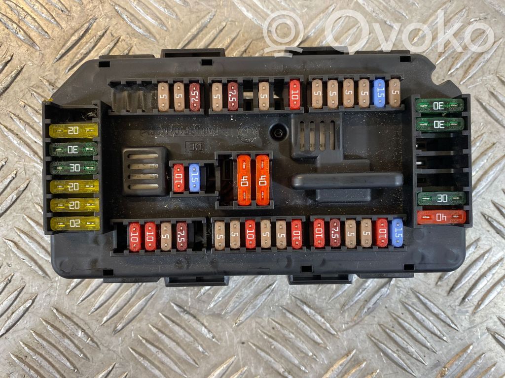 BMW 3 F30 F35 F31 Modul siguranțe 