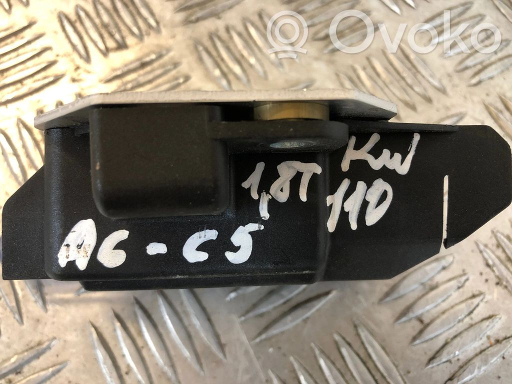Audi A6 S6 C5 4B ESP Drehratensensor Querbeschleunigungssensor 