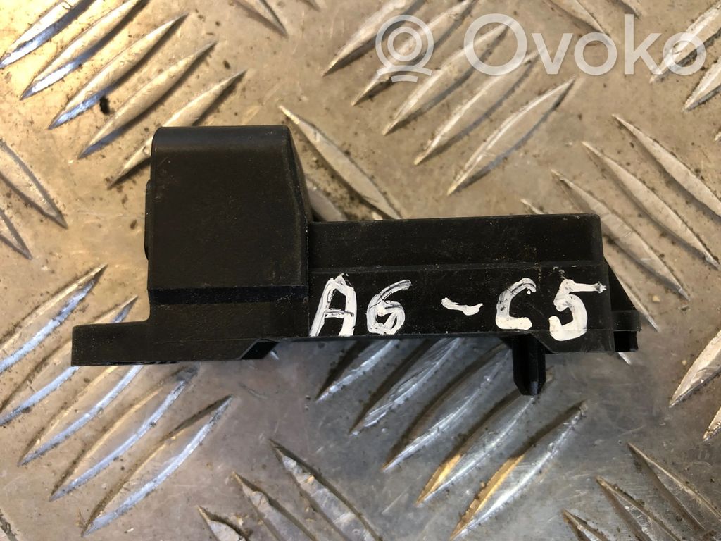 Audi A6 S6 C5 4B Airbagsensor Crashsensor Drucksensor 