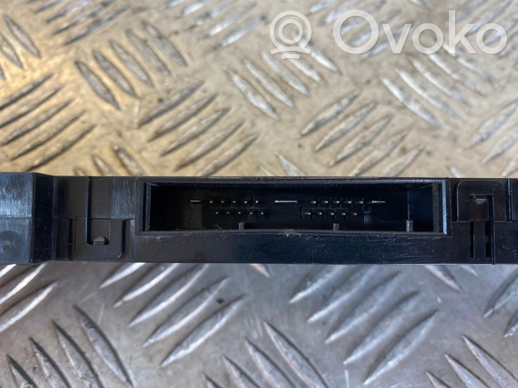 BMW 5 E39 Interruptor de calefacción del asiento 