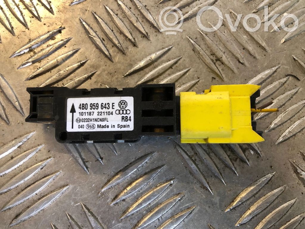 Czujnik uderzenia Airbag   4B0959643E,221104,0232H1NC89FL,10118722110