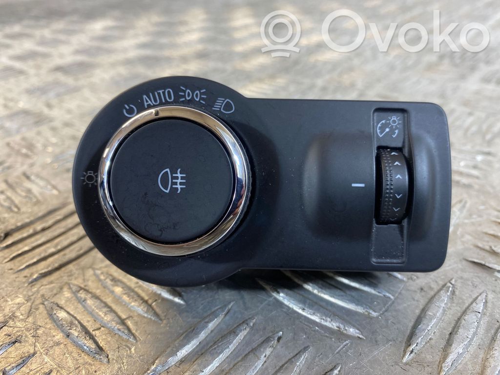 Opel Insignia A Interruptor de luz 