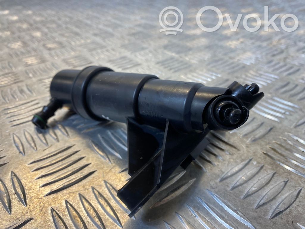 Headlight washer spray nozzle   060105,08592