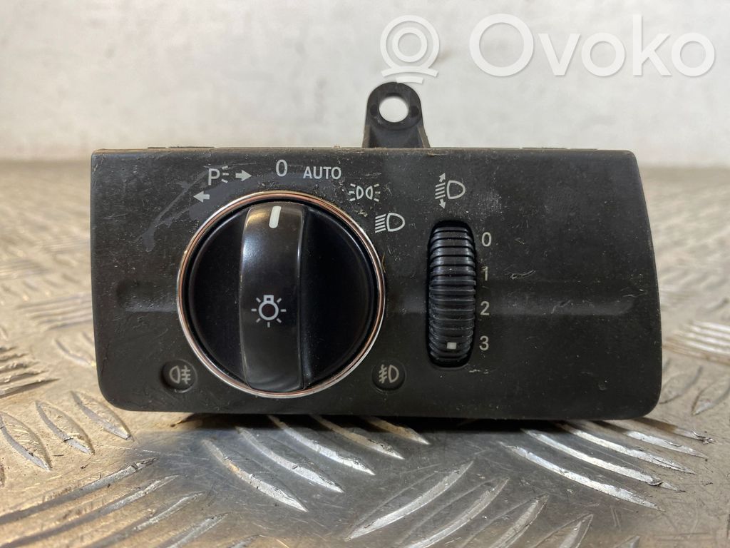 Mercedes-Benz E W211 Interruptor de luz 