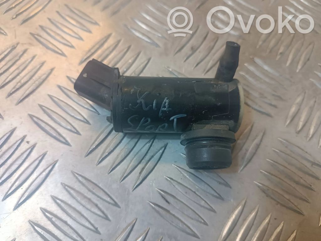 KIA Sportage Windscreen/windshield washer pump 