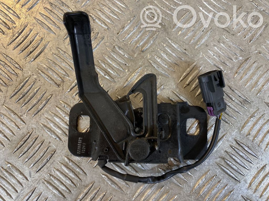 Opel Insignia A Spyna variklio dangčio 