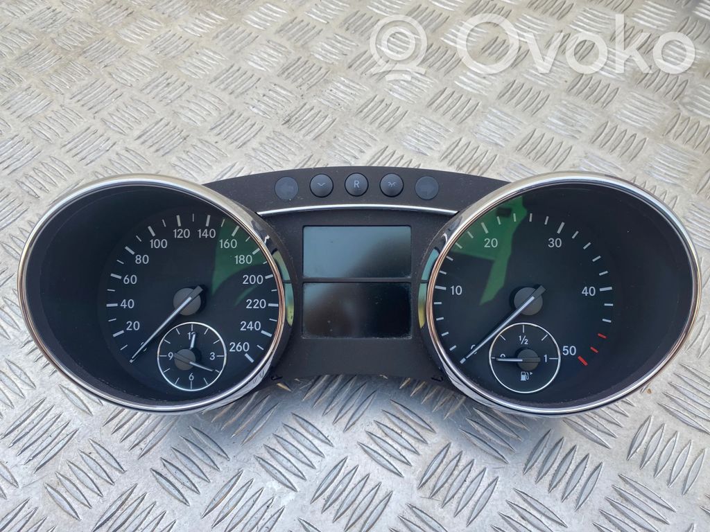 Mercedes-Benz R W251 Tachimetro (quadro strumenti)