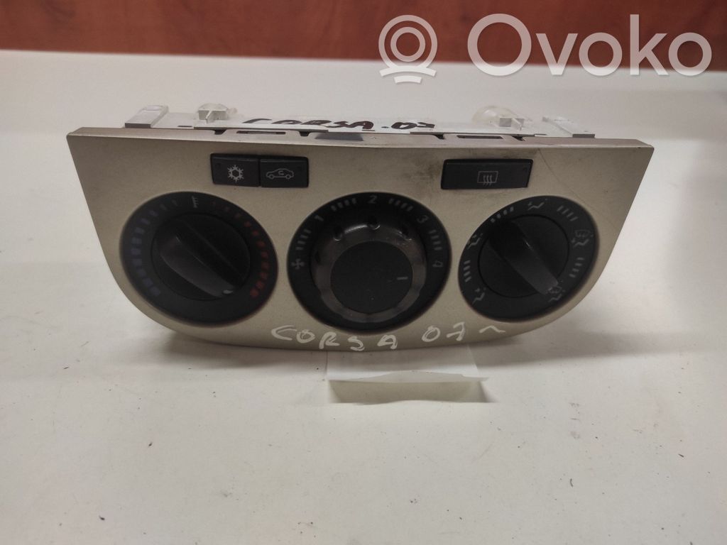 Opel Corsa D Climate control unit 