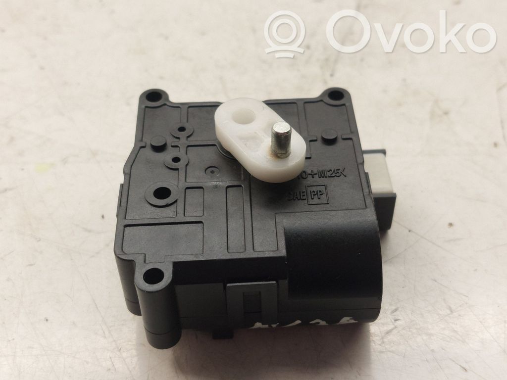 Toyota Avensis T250 Motorino attuatore aria 