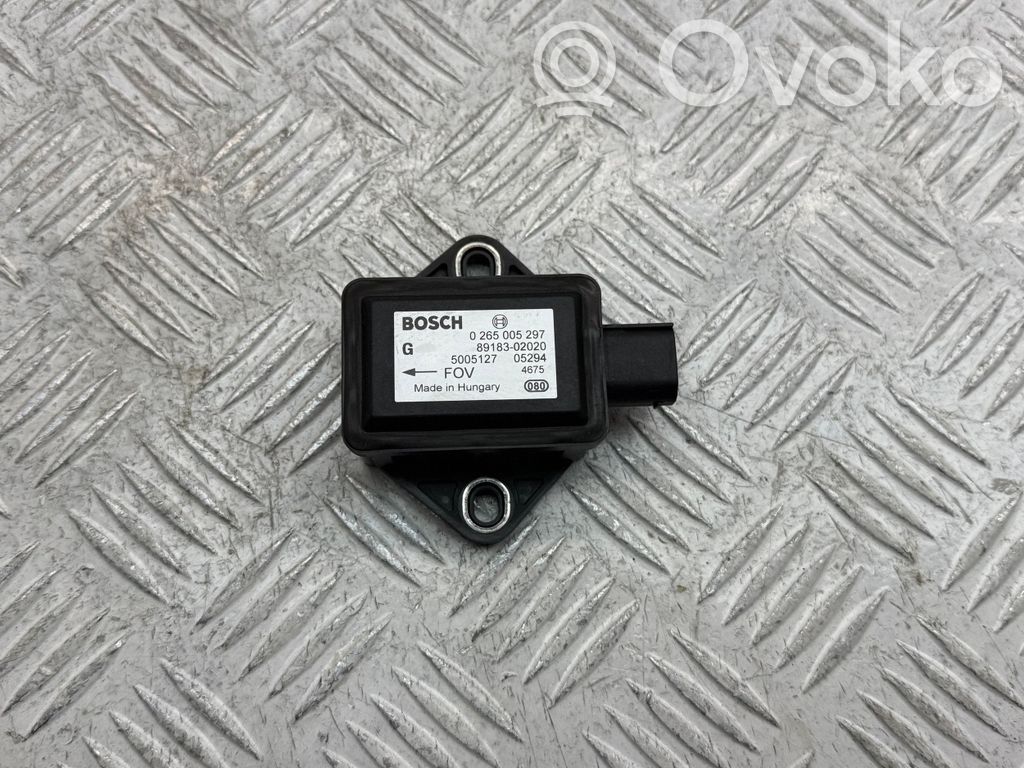 Toyota Corolla Verso AR10 Czujnik przyspieszenia ESP 