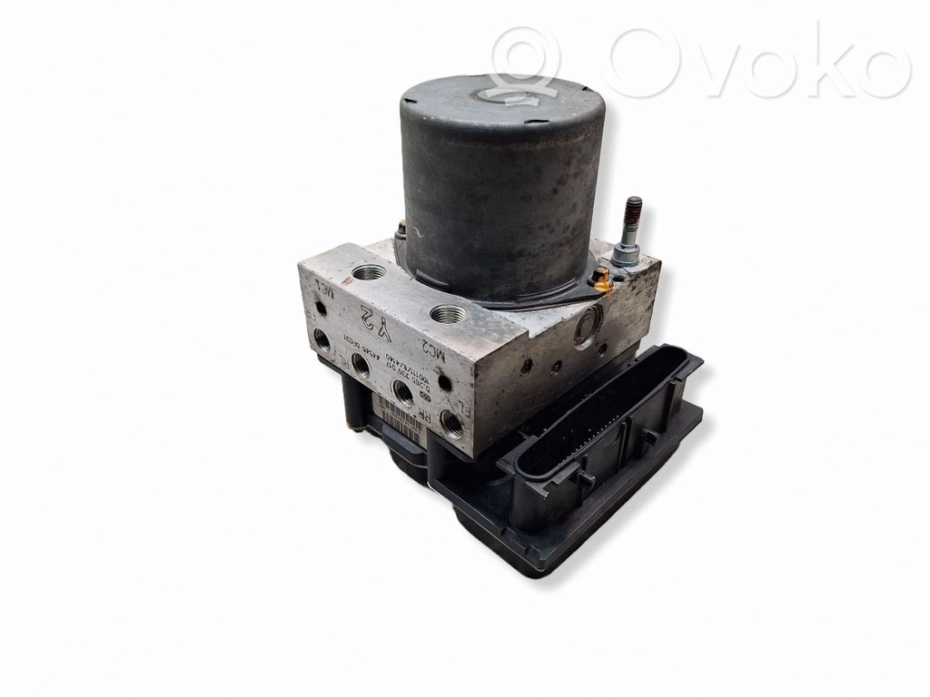 Toyota Verso ABS bloks 