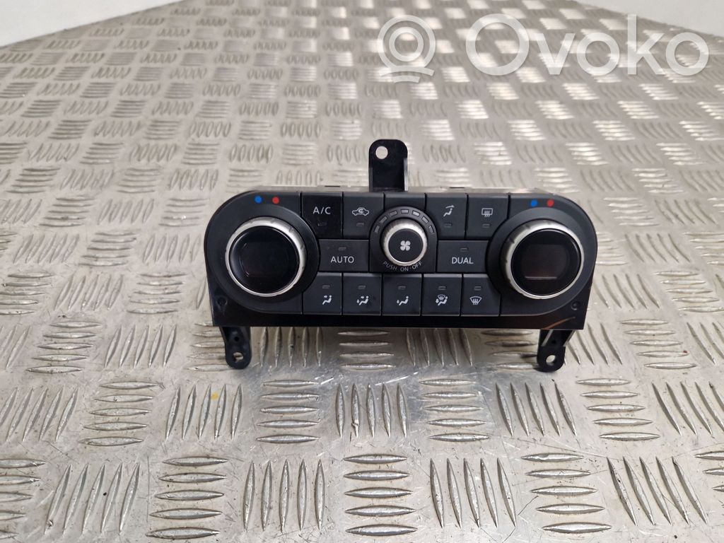 Nissan Qashqai+2 Unitate control climatizare 