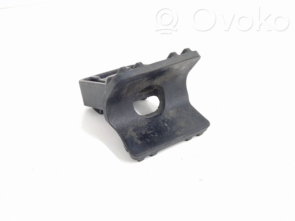 Opel Zafira C Fixation de radiateur 