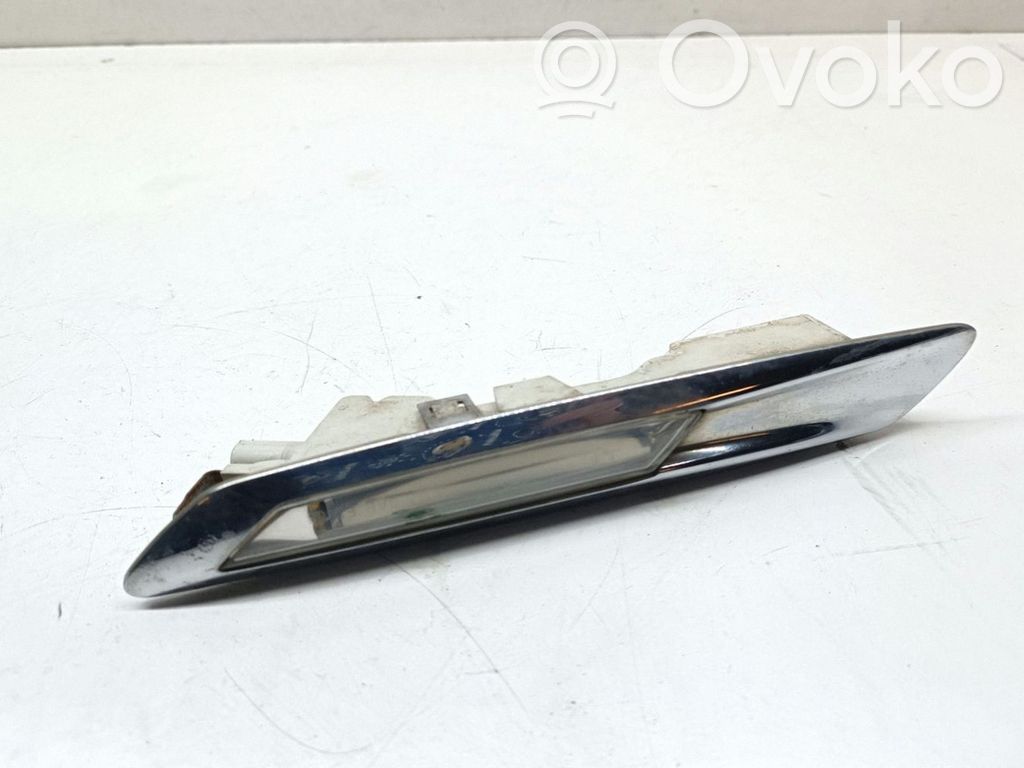 BMW 5 F10 F11 Indicatore di direzione del parafango anteriore