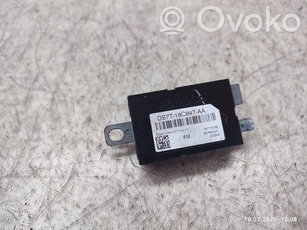Ford Mondeo MK V Antenas pastiprinātājs