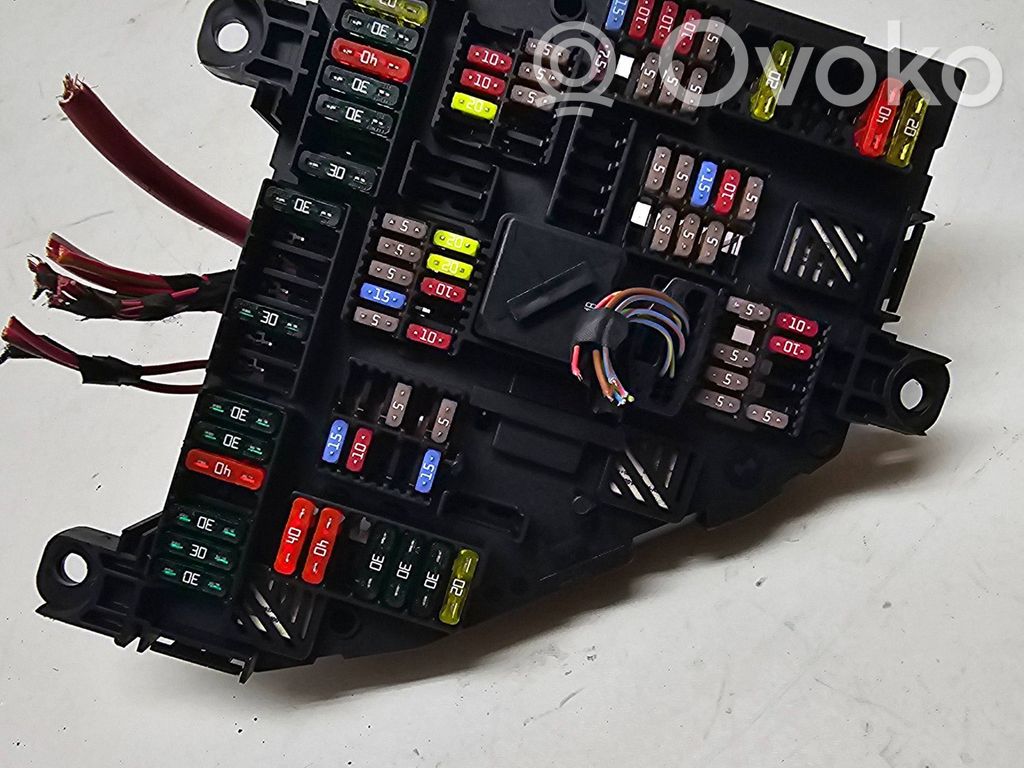 BMW 5 F10 F11 Sulakemoduuli 