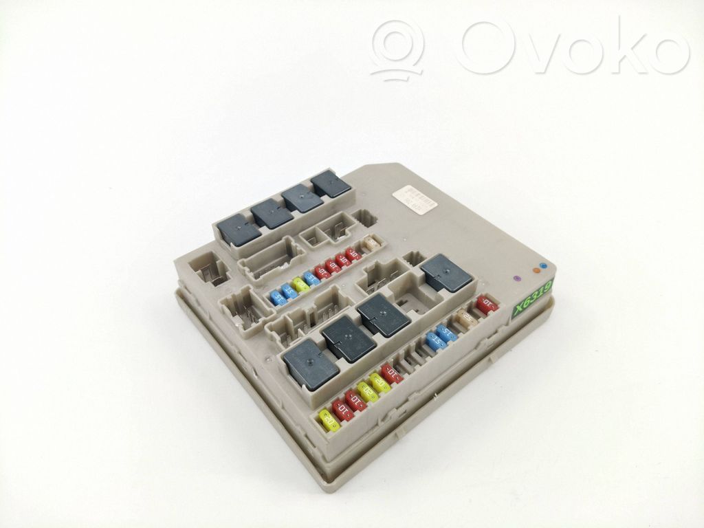 Renault Clio III Module de fusibles