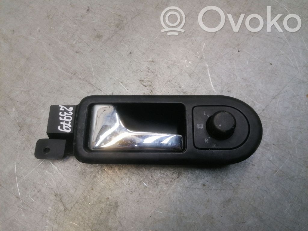 Volkswagen PASSAT B5 Manecilla interna puerta delantera