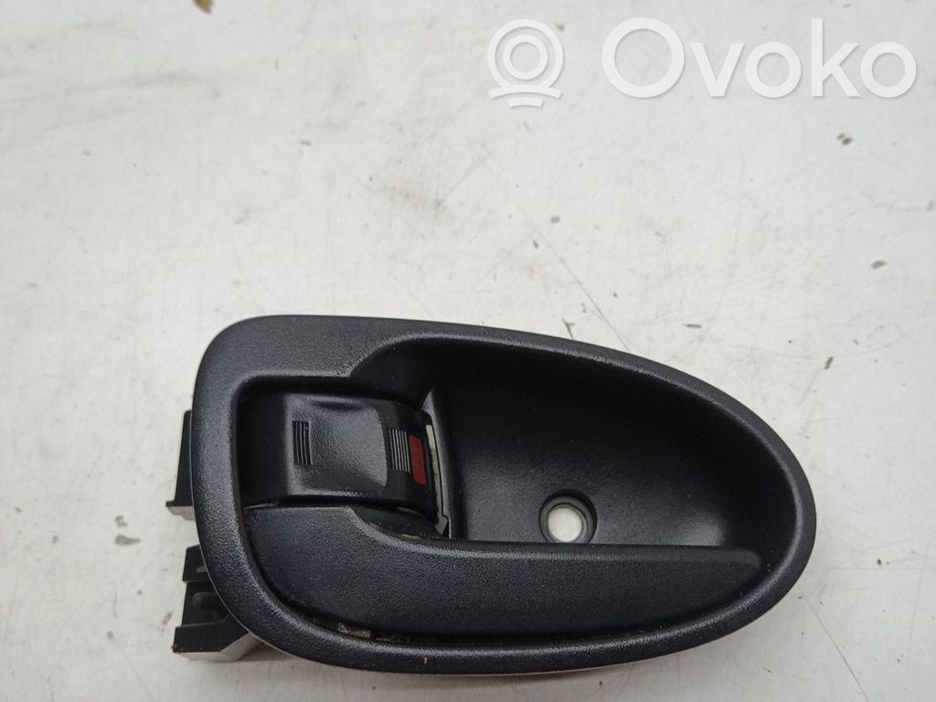 Toyota Yaris Manecilla interna puerta delantera