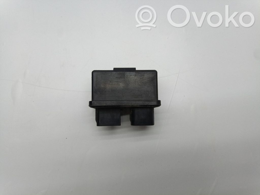 Moduł / Przekaźnik wycieraczek   86121XA00A