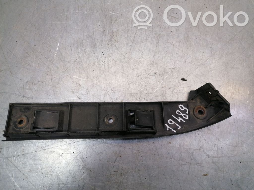 Volkswagen Golf IV Priekšpusē bampera turētājs