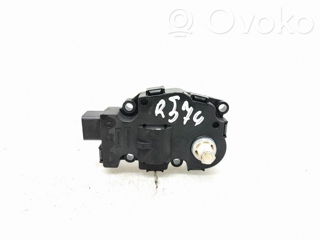 Audi A4 S4 B8 8K Silniczek nagrzewnicy 