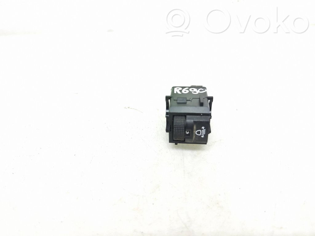 Bouton commande réglage hauteur de phares   98095437ZD,95835T02,20211006