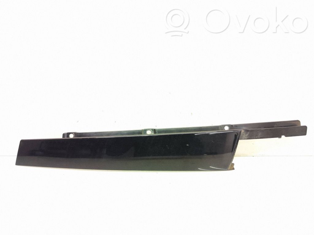 Audi A4 S4 B9 Moulures des vitres de la porte avant