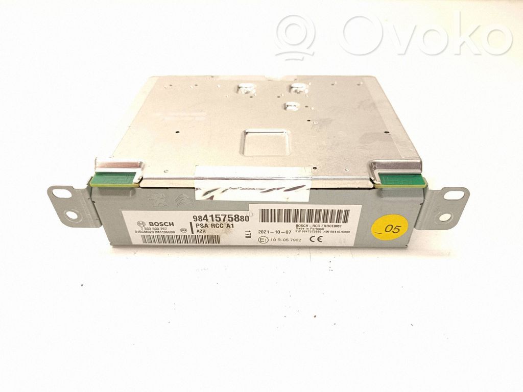 Opel Vivaro Radio / CD-Player / DVD-Player / Navigation