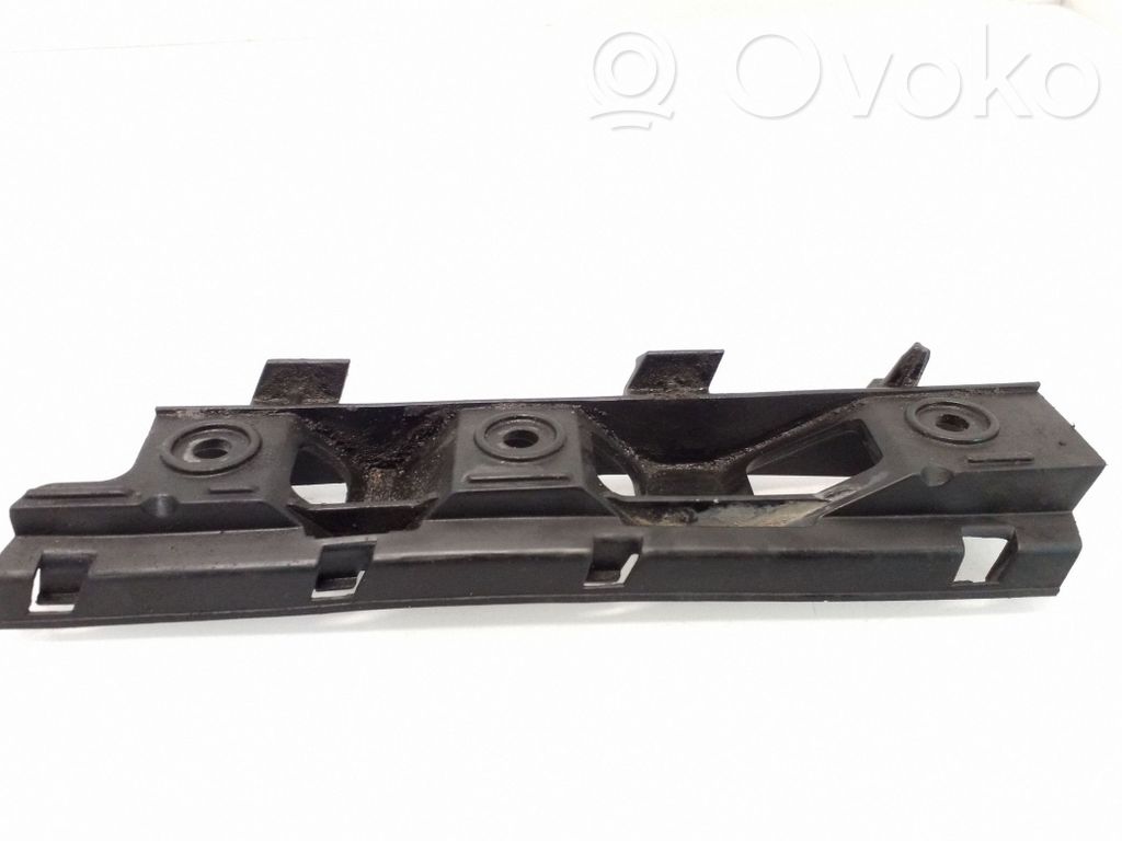 Volkswagen PASSAT B6 Soporte del parachoques delantero 