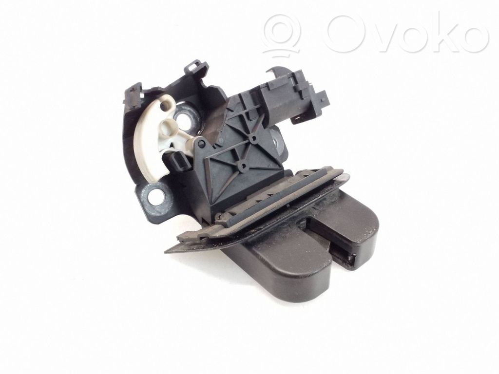 Audi A4 S4 B7 8E 8H Încuietoare portbagaj 