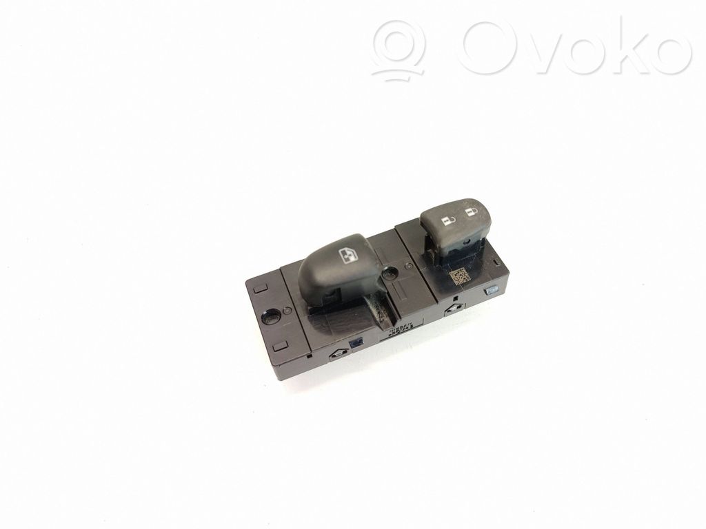 Nissan Qashqai Interrupteur commade lève-vitre